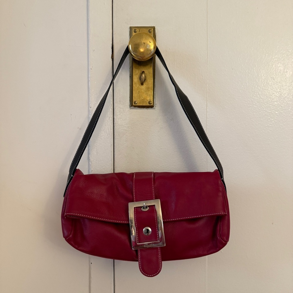 Elegant Red Leather Shoulder Bag